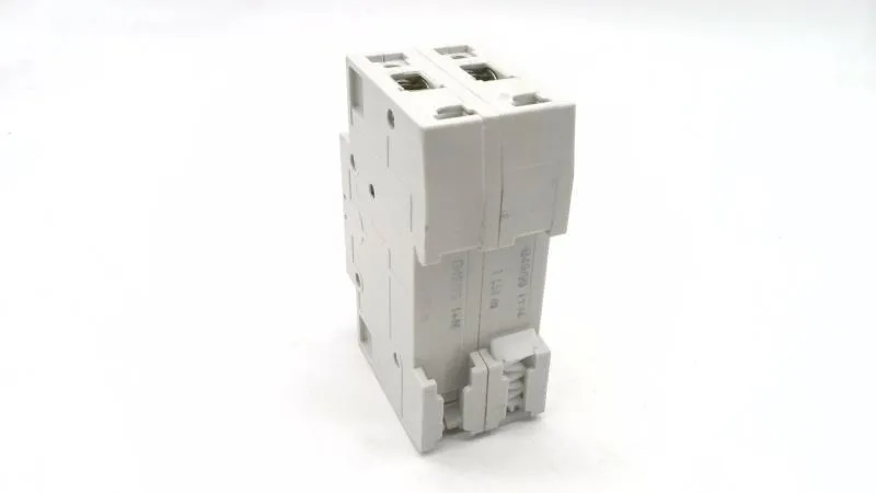 Siemens 5SQ2570-0KA50 — 1-Pole MCB (DIN Rail) (image 2)