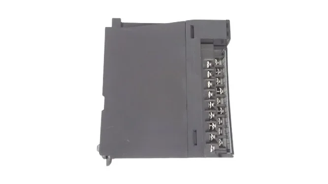 Mitsubishi Electric QX40 — PLC I/O & Expansion Modules (image 3)