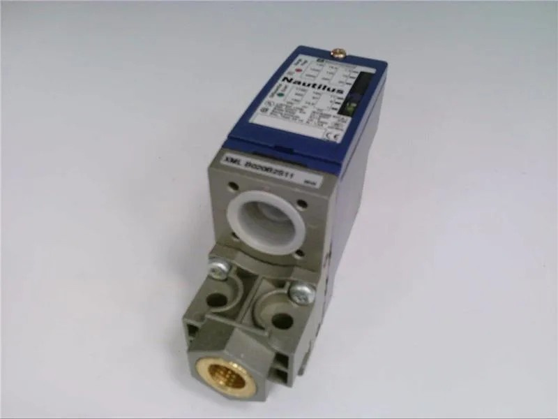 Schneider Electric XMLB020C2S12 — Pressure Sensors