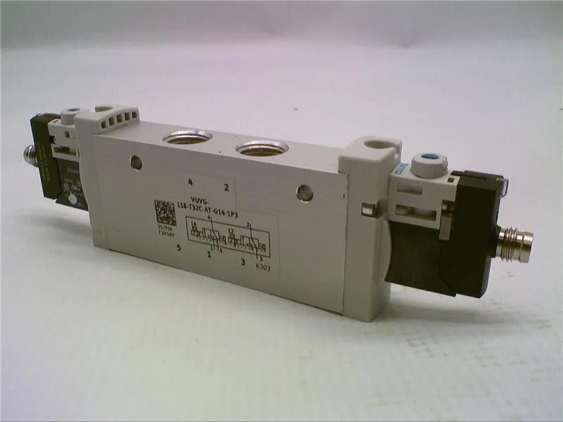 Festo VUVG-L18-T32C-AT-G14-1R8L — Solenoid & Directional Valves