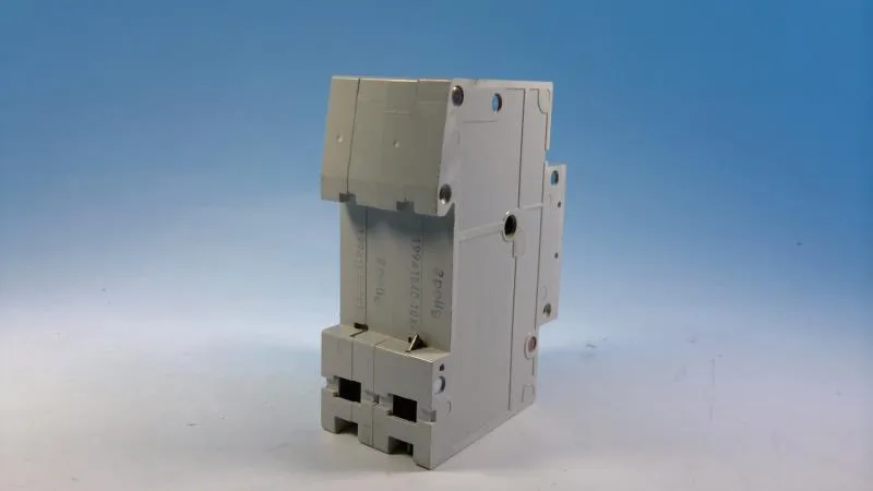 Siemens 5SX4240-6 — 2-Pole MCB (DIN Rail) (image 2)