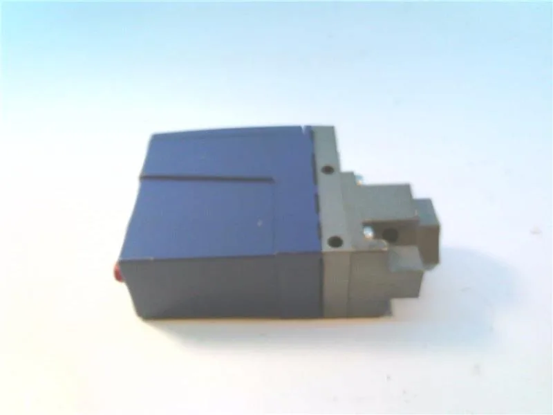 Schneider Electric XMLA070D1S11 — Pressure Sensors (image 4)