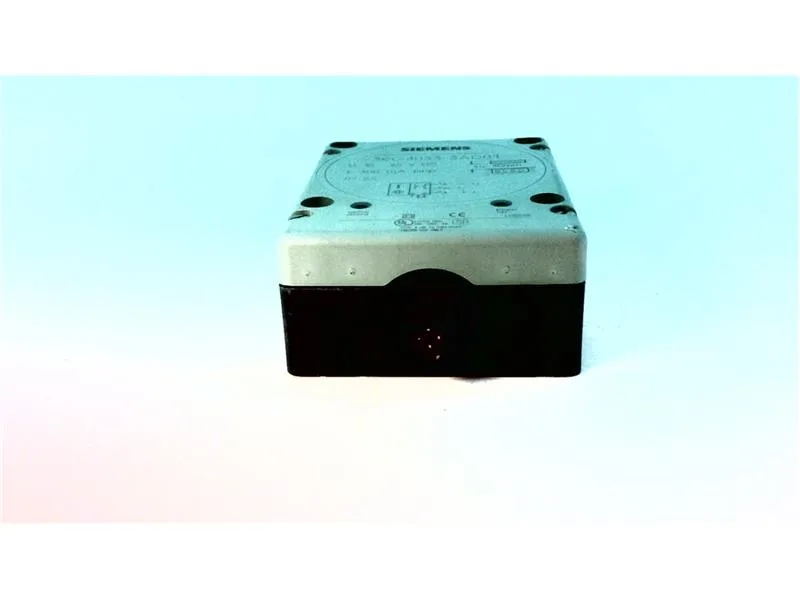 Siemens 3RG40333AD01 — Proximity Sensors (image 3)