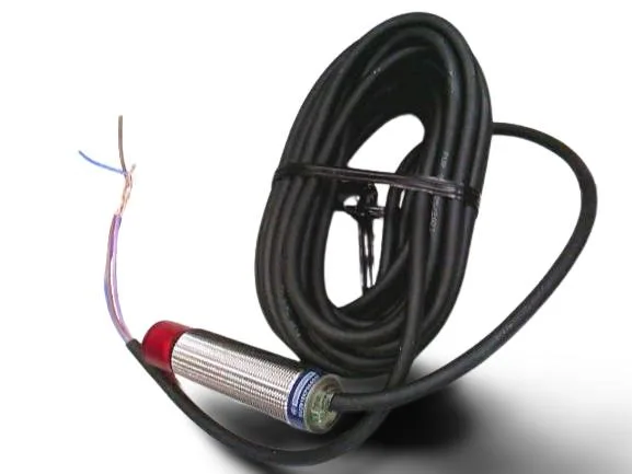 Schneider Electric XU2N18KP9AAS27 — Photoelectric Sensors (image 3)