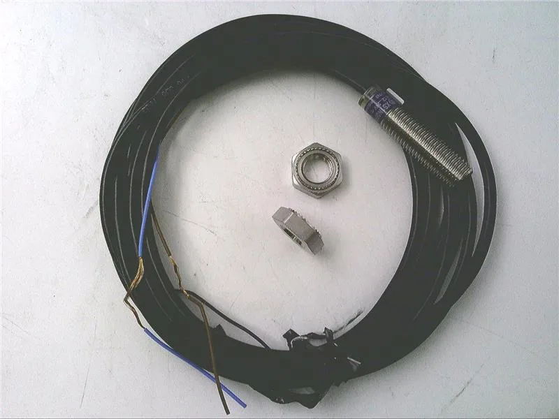 Schneider Electric XS1N08PA349 — Proximity Sensors (image 2)