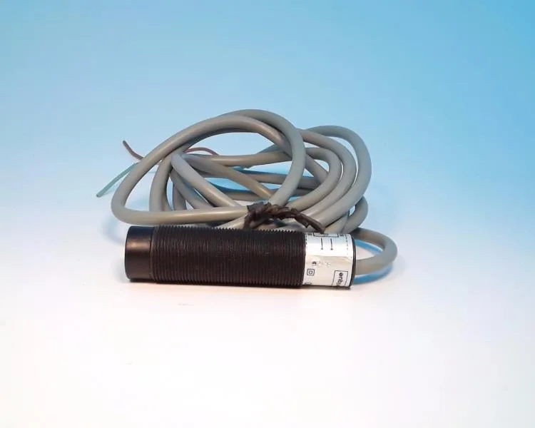Schneider Electric XUB-H0430 — Proximity Sensors (image 3)