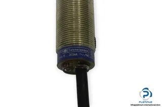 Schneider Electric XS1-M18MB230 — Proximity Sensors (image 3)
