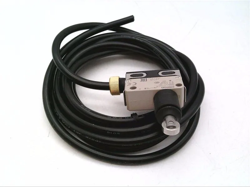 Omron D4E-2D21N — Limit Switches (image 2)