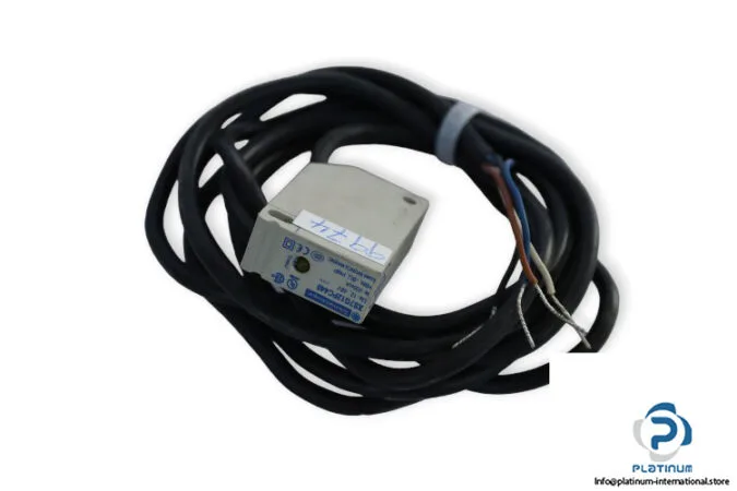Schneider Electric XS7G12PC440 — Proximity Sensors (image 2)