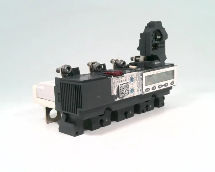 Schneider Electric LV431516 (image 4)