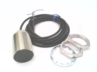 E2B-M30KS15-WP-B2 2M