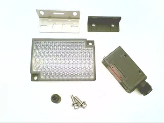 Omron E3SR67