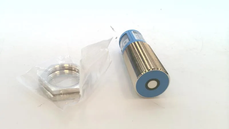SICK UM30-211114 — Proximity Sensors (image 3)