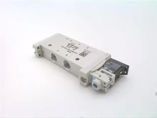 Festo VUVG-L14-M52-MT-G18-1P3 — Solenoid & Directional Valves (image 2)