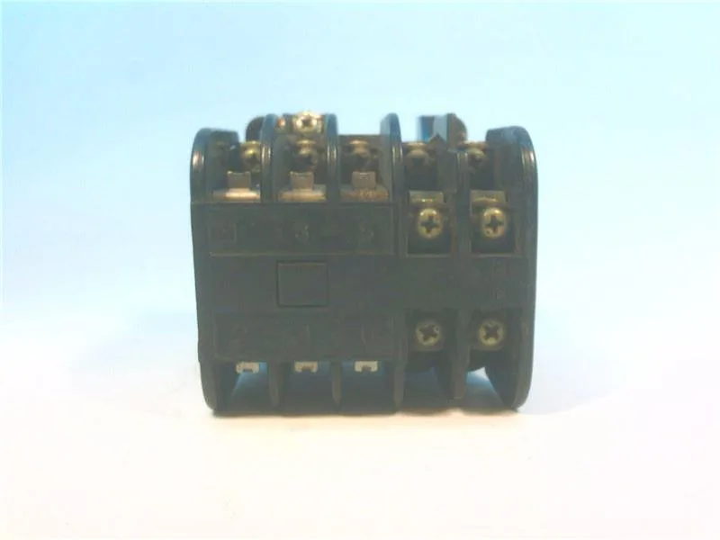 Fuji Electric SRC3631-5-1N-AC110V — Contactors (image 4)