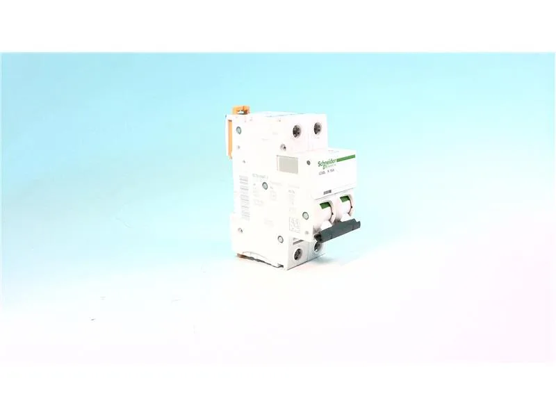 Schneider Electric A9F95216 (image 2)