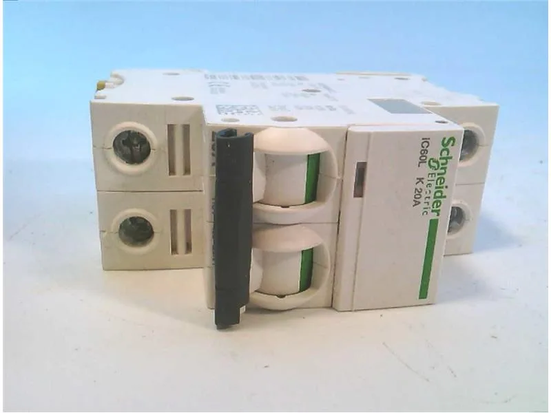 Schneider Electric A9F95220 (image 3)
