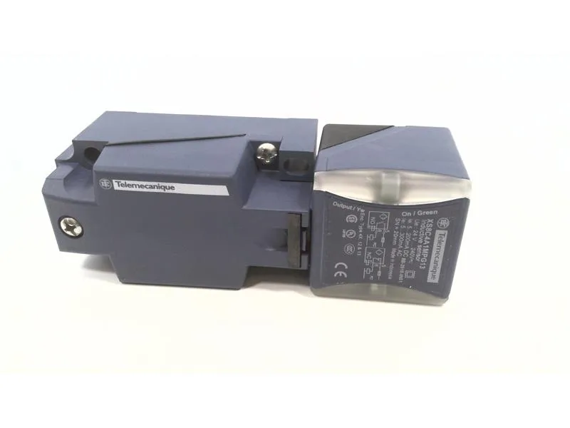 Schneider Electric XS8C4A1MPG13 — Proximity Sensors (image 4)