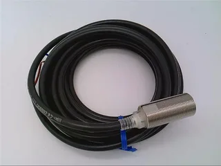 Omron E2EZ-X4D1-N 5M