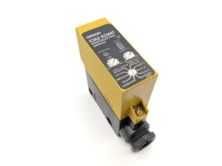 Omron E3A2-XCM4T — Photoelectric Sensors (image 2)