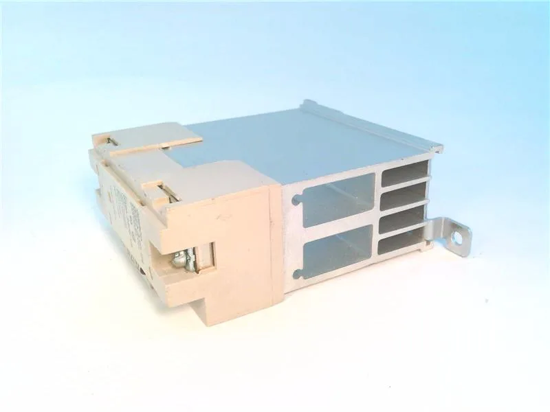 Omron G32A-A20-US — Solid State Relays (image 4)