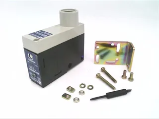 Schneider Electric XUJ-M060319H7 — Photoelectric Sensors (image 2)