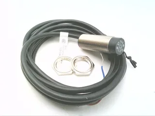 Schneider Electric XS218BLPAL2 — Proximity Sensors