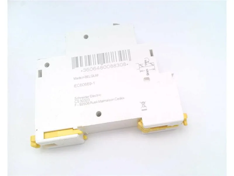 Schneider Electric A9E18038 (image 4)