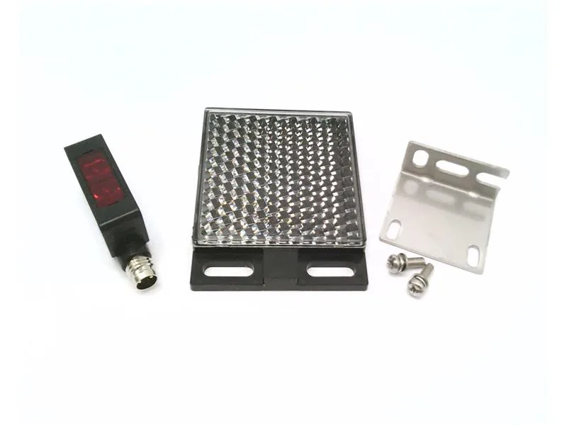 SICK WL100-2P3429 — Photoelectric Sensors