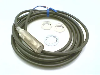 Omron E2E-X3D2-N 2M — Proximity Sensors (image 2)