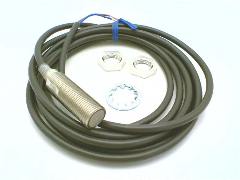 Omron E2E-X3D2-N 2M — Proximity Sensors (image 2)