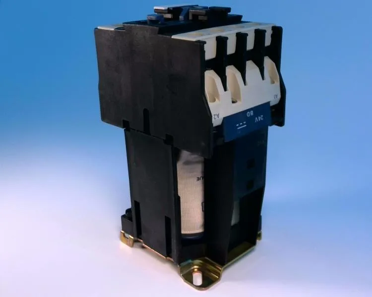Schneider Electric LP1D2501BD — Contactors (image 2)