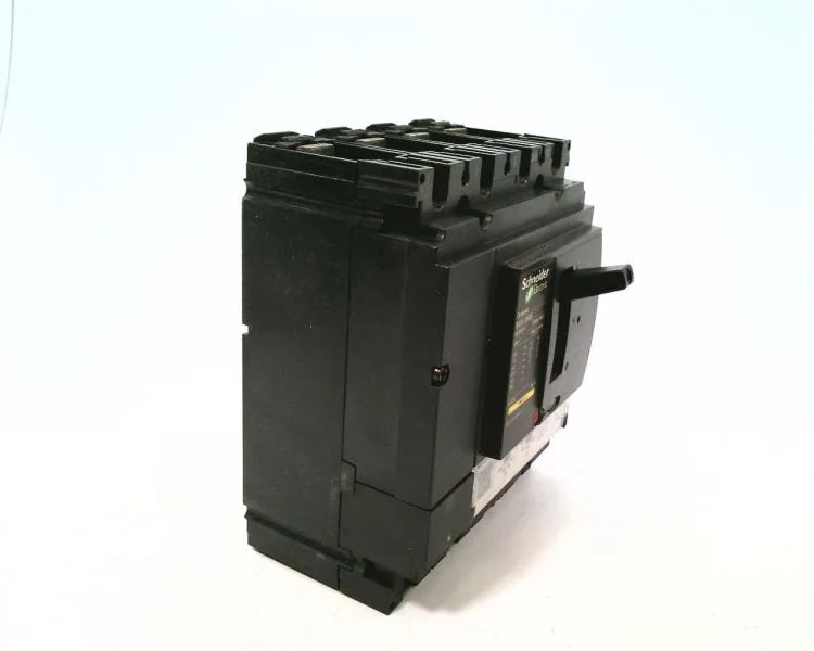 Schneider Electric LV431131 (image 2)