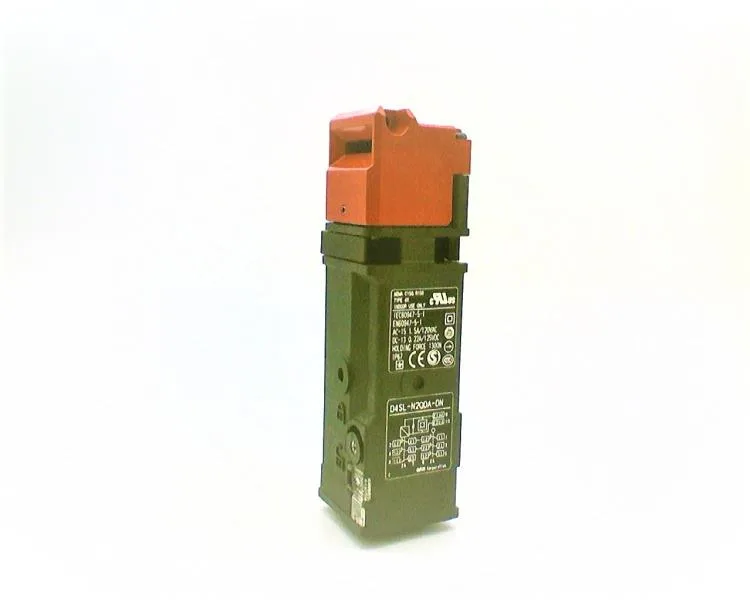 Omron D4SL-N2QDA-DN — Limit Switches (image 2)