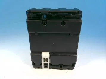 Fuji Electric EA33M/32 — Molded Case Circuit Breakers (MCCB) (image 5)
