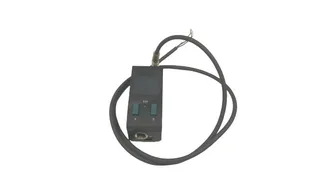 Festo SDE1-D10-G2-H18-L-P1-M8 — Pressure Sensors (image 3)