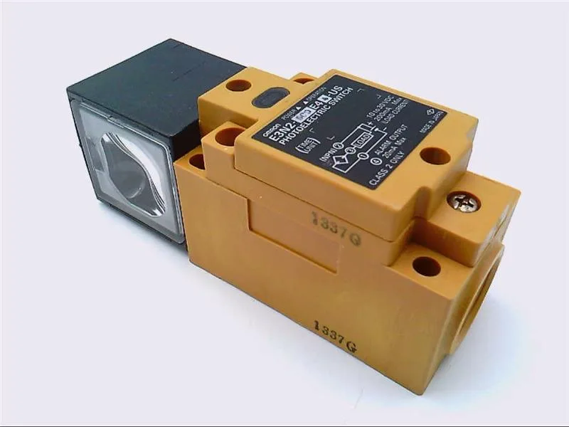 Omron E3N2-50DE44-US — Photoelectric Sensors (image 2)