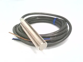 Omron E2E2-X2B1 2M